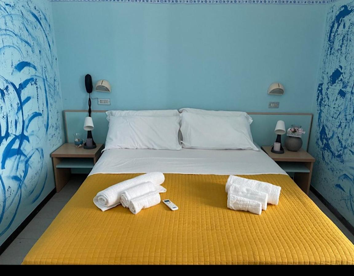 Hotel Silvana Beach ريميني المظهر الخارجي الصورة