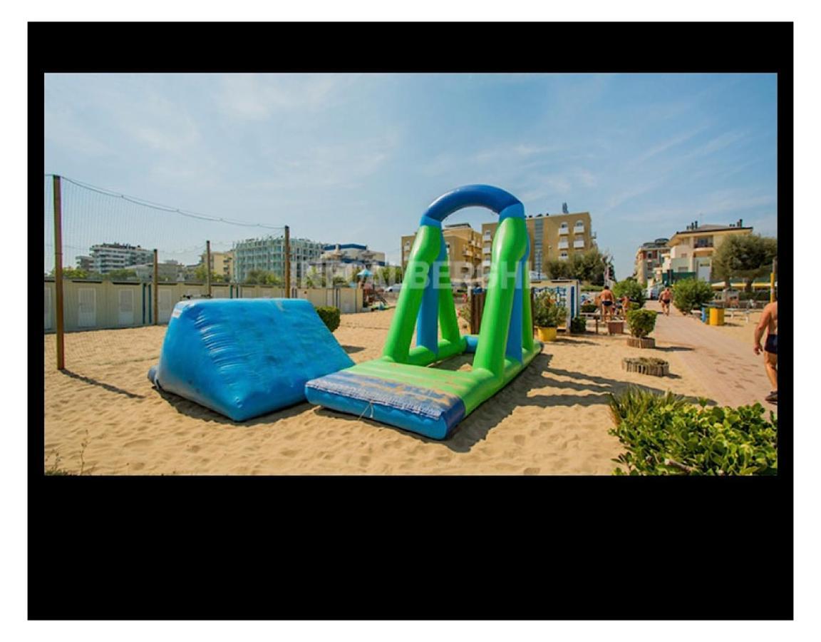 Hotel Silvana Beach ريميني المظهر الخارجي الصورة